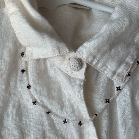 Elegant Pearl and Floral Necklace - Picture 7 of 7